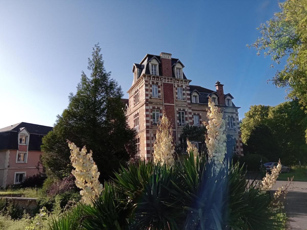 Residence Services Chateau Saint Pierre Oursin Vimont 외부 사진